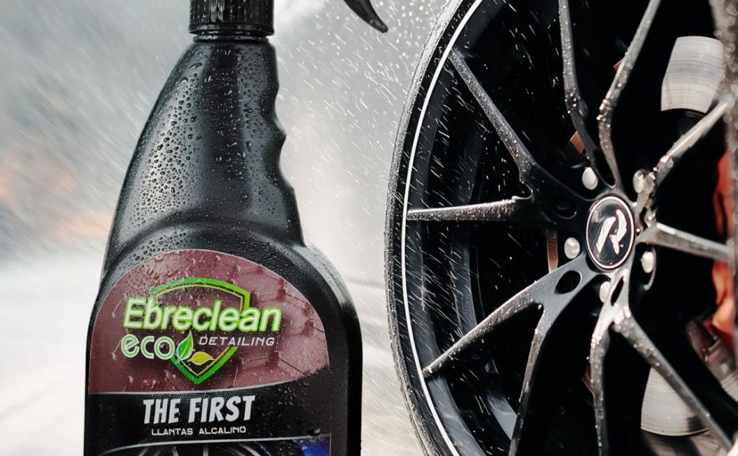 como limpiar llantas coche